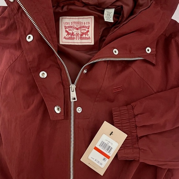 NWT Levi's Cinch Waist Lightweight Anorak Jacket in Burgundy Women’s Size XS - Picture 6 of 8